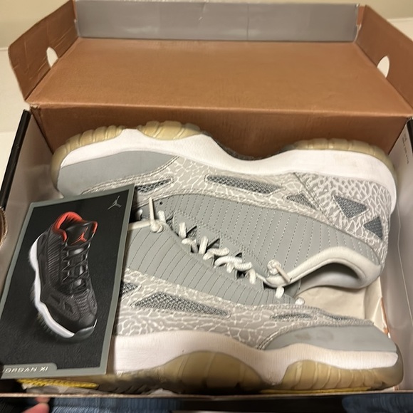 Men’s Nike Air Jordan Retro 11 XI Low 2007 Release Cool Grey Sz 11 main image 7
